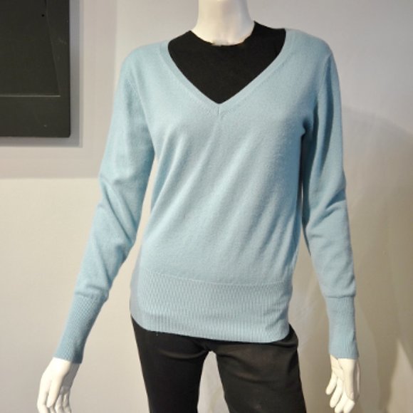 Vintage 10's Autumn Cashmere Aqua V Neck Sweater - Picture 1 of 9